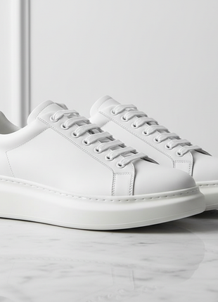 Court Luxe Low-Top Leather Sneaker