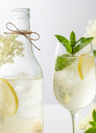 Sparkling Elderflower Lemonade