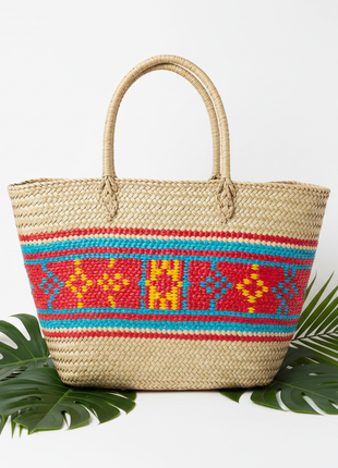 Salvadoran Hand-Woven Palm Leaf Tote Bag – Geometric Stripe Market Bag