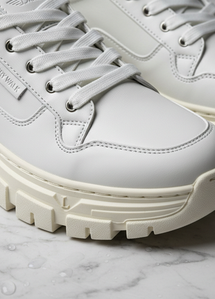 Court Luxe Low-Top Leather Sneaker